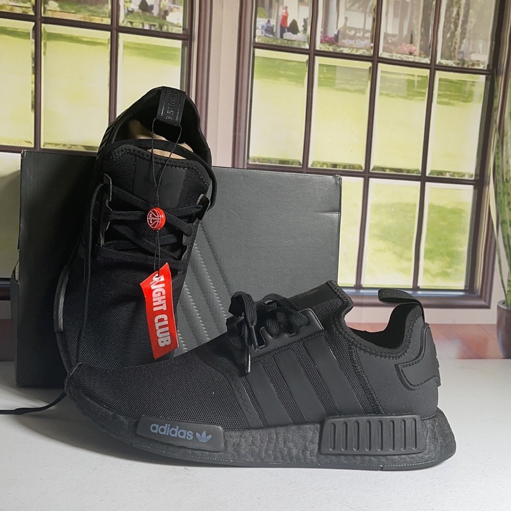 Black Adidas Original